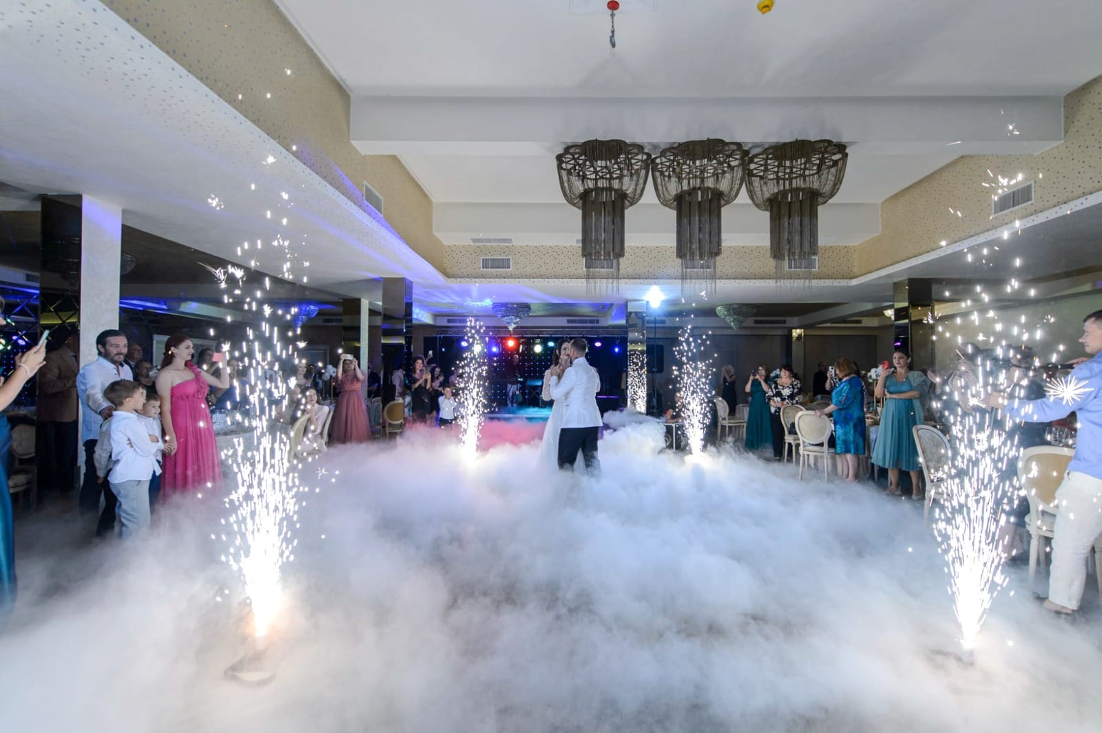 fum greu evenimente constanta